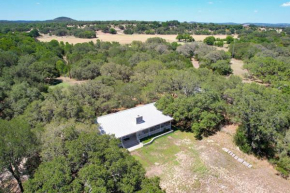 Country Home with Guesthouse on 45-ac-Fire Pit-BBQ, Blanco